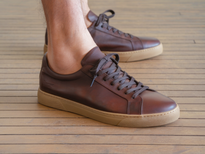 Wie wähle ich die perfekten ledersneaker für breite füße aus
